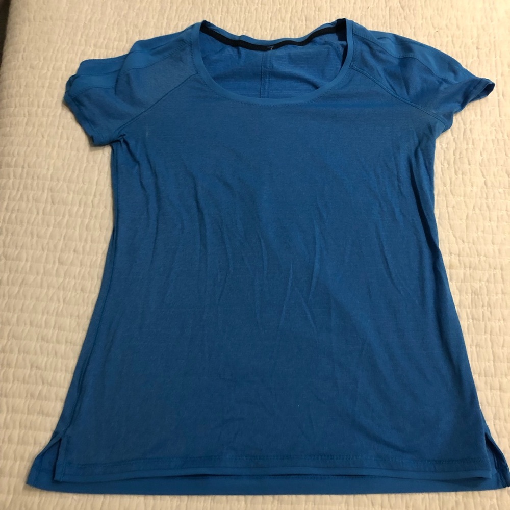 Lululemon top